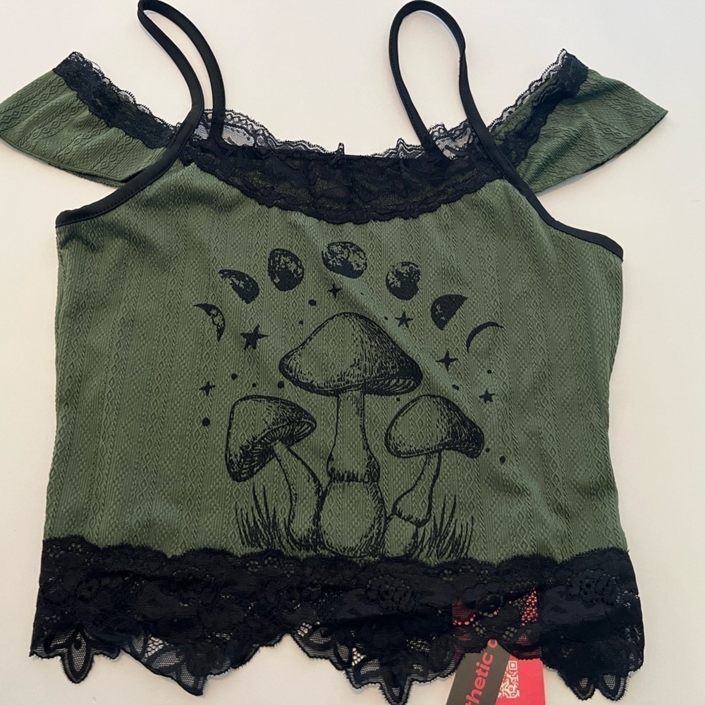 Romwe Fairycore Mushroom Print Contrast Lace Cold Shoulder T Shirt New with Tags